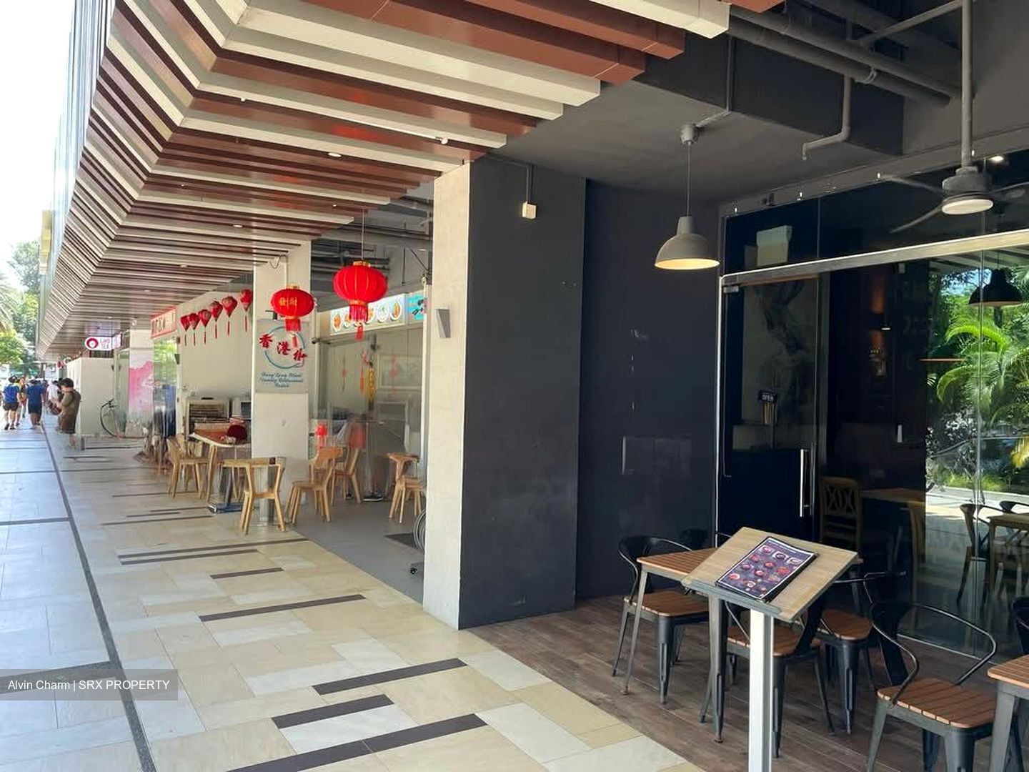 East Village (D16), Retail #567659561